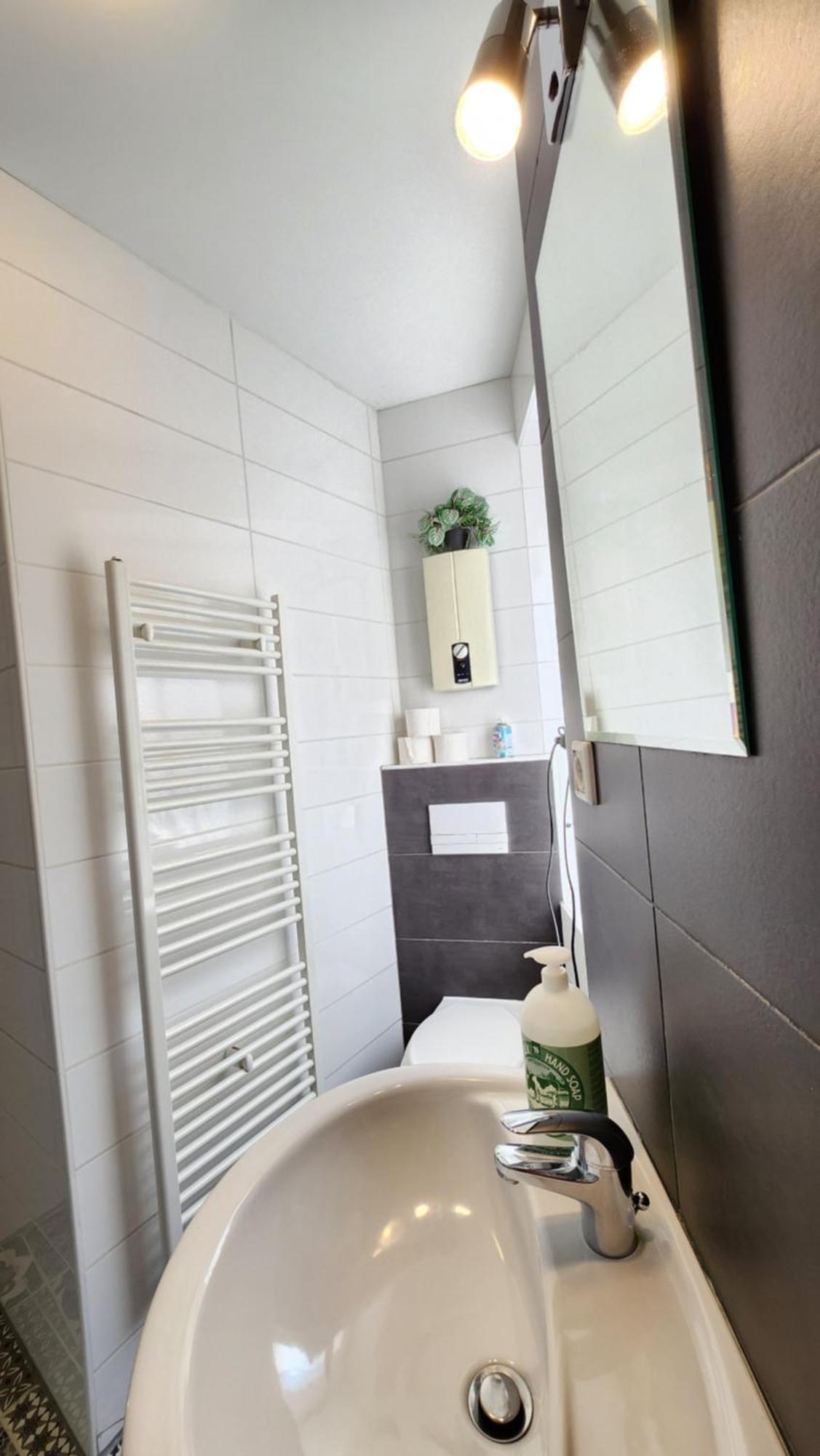 Elena Flat Orchidee Duisburg Zentrum エクステリア 写真